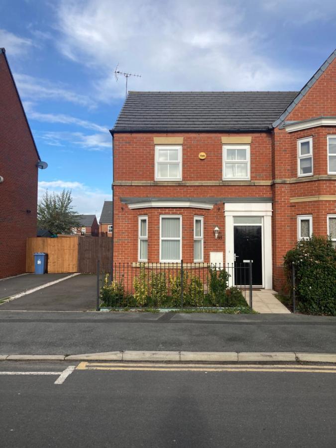 Cheerful Home For Football, Docks And City Centre Liverpool Exterior photo